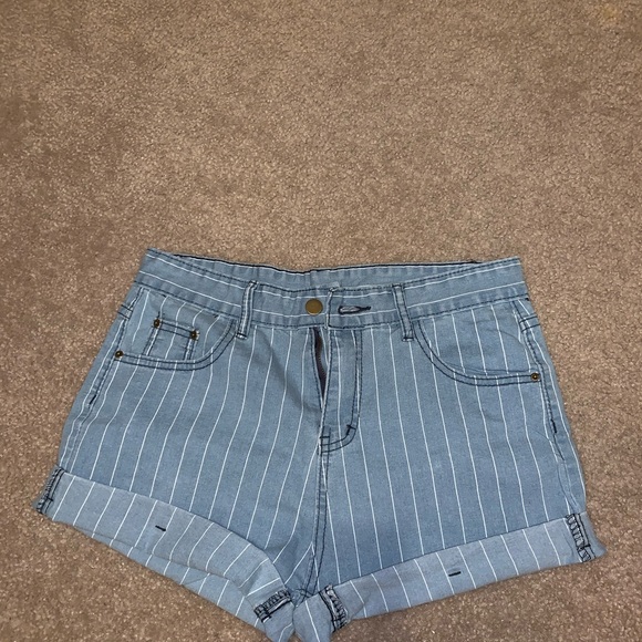 Pants - Striped shorts